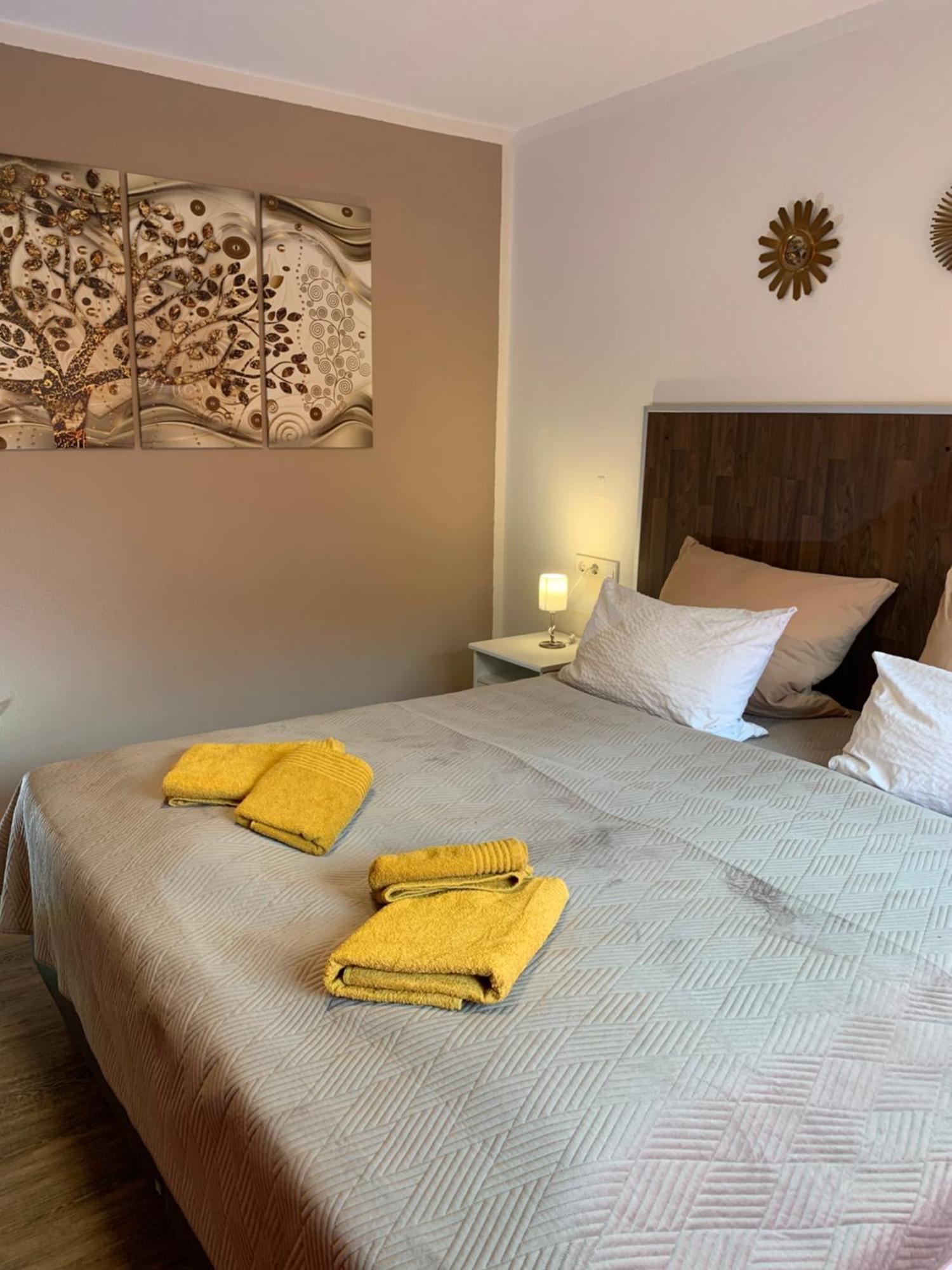 Grosse Prinzessin - Appartement Mit Saunanutzung Burgbernheim Extérieur photo